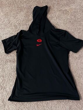 Nike UGA Georgia Bulldogs team issue short sleeve hooded shirt
